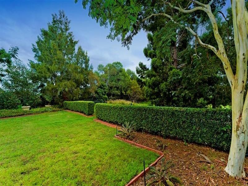 3202 The Palladian Drive, Hope Island QLD 4212