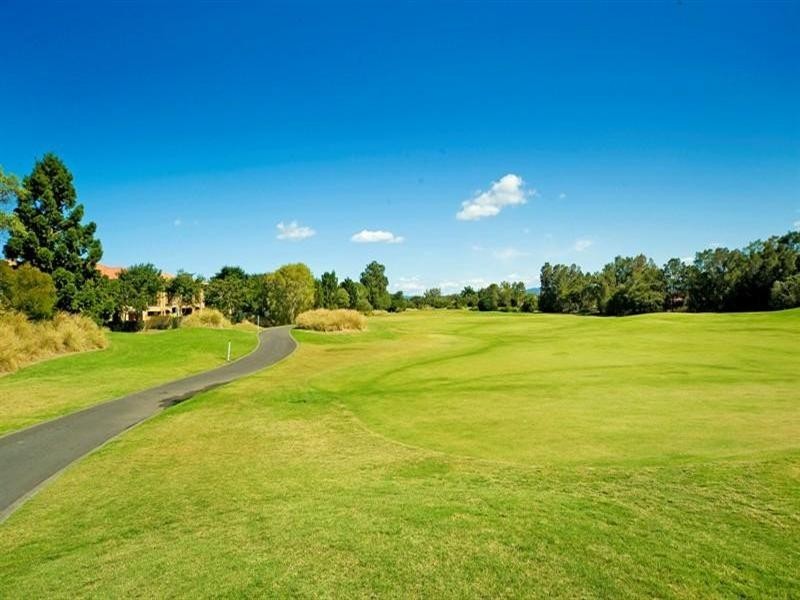 3202 The Palladian Drive, Hope Island QLD 4212