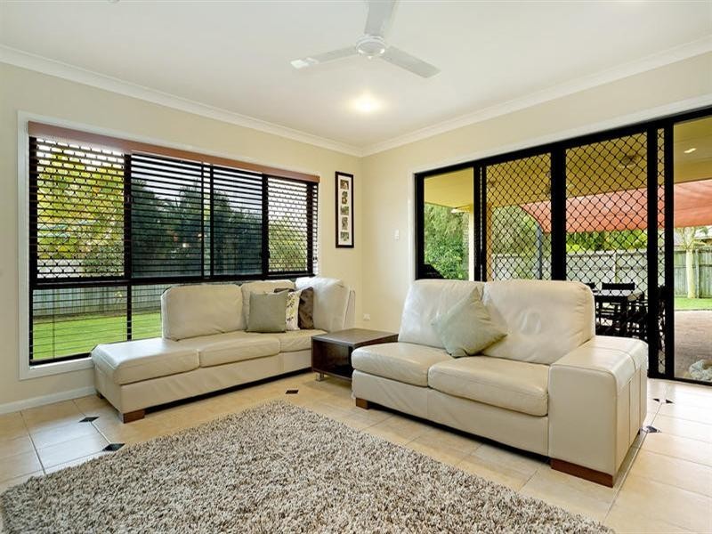 87 Monterey Keys Drive, Helensvale QLD 4212