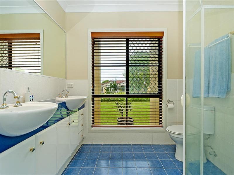 87 Monterey Keys Drive, Helensvale QLD 4212