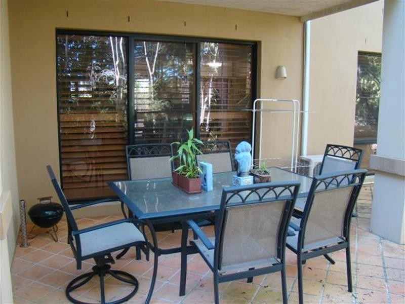 8/23 Santa Barbara Road, Hope Island QLD 4212