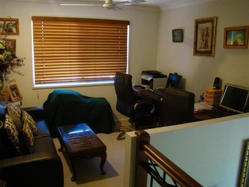 8/23 Santa Barbara Road, Hope Island QLD 4212