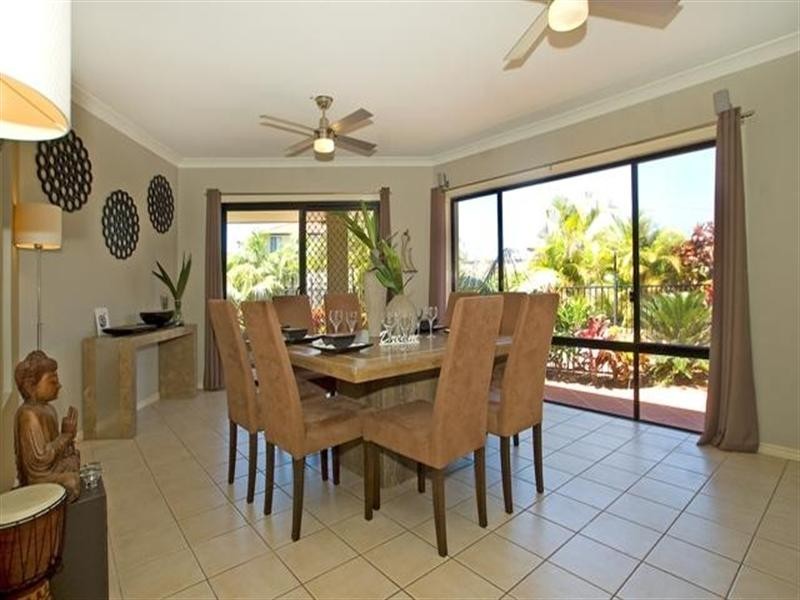 7 Eastside Esplanade, Helensvale QLD 4212