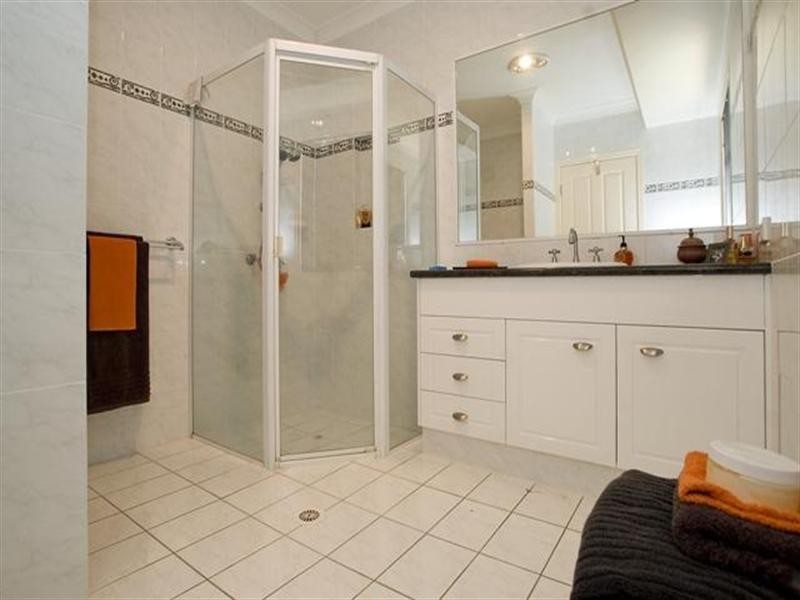 7 Eastside Esplanade, Helensvale QLD 4212