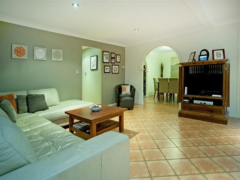 20 Arlene Park Terrace, Helensvale QLD 4212