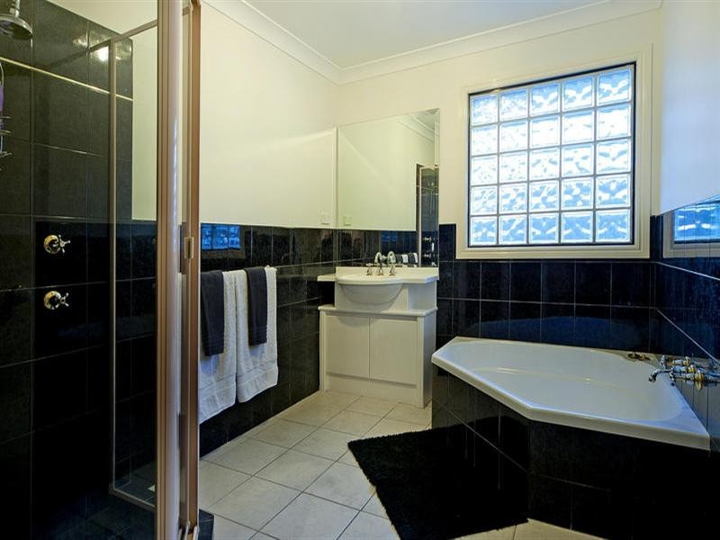 20 Arlene Park Terrace, Helensvale QLD 4212