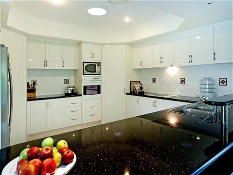 8203 Magnolia Drive, Hope Island QLD 4212