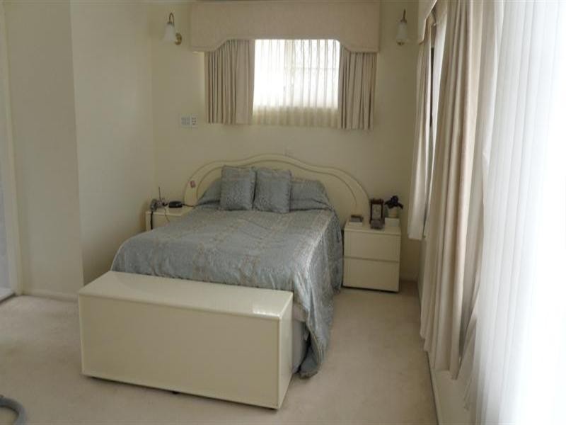 9 Oregon Way, Oxenford QLD 4210