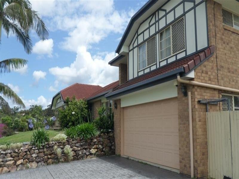 9 Oregon Way, Oxenford QLD 4210