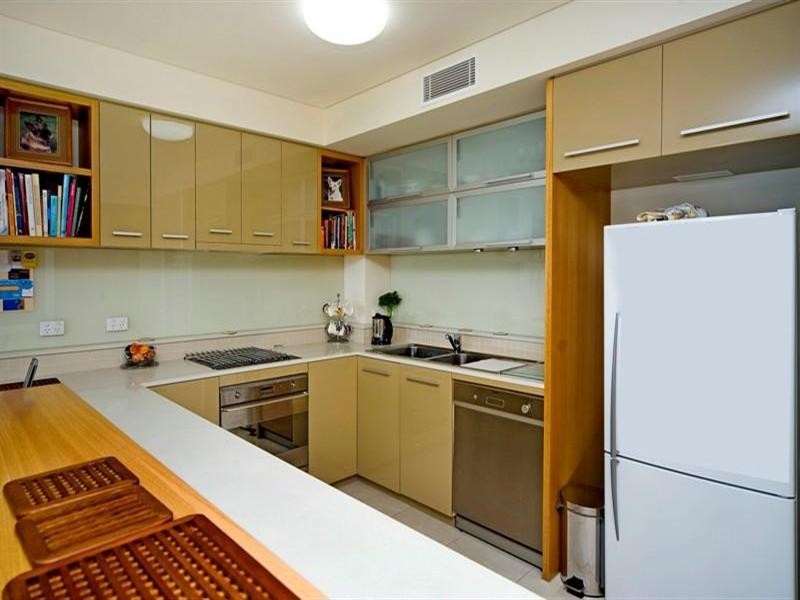 8317 Magnolia Drive, Hope Island QLD 4212