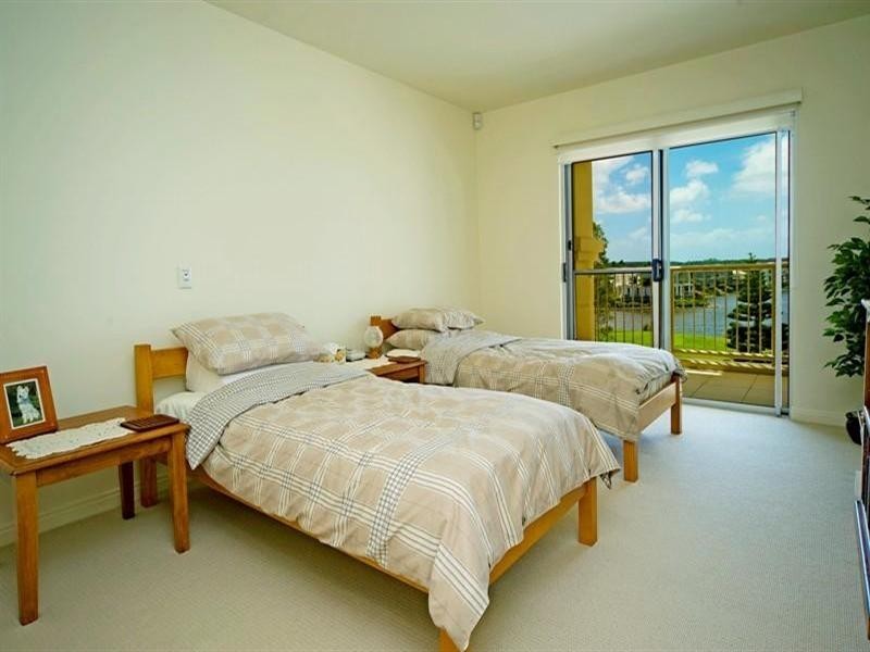 8317 Magnolia Drive, Hope Island QLD 4212