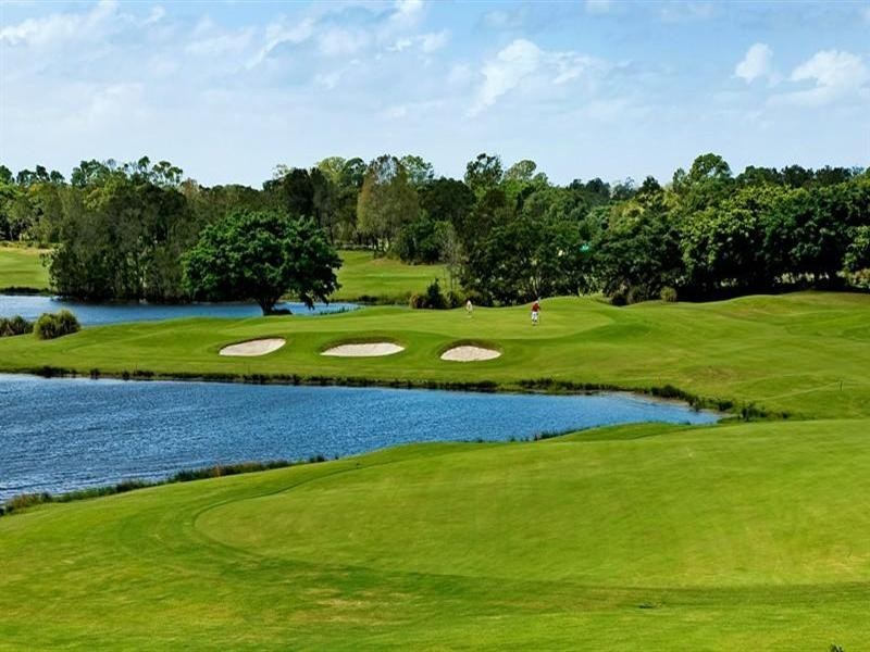 8317 Magnolia Drive, Hope Island QLD 4212