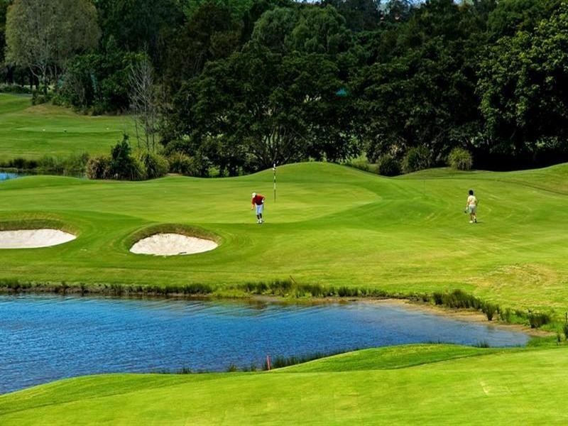 8317 Magnolia Drive, Hope Island QLD 4212