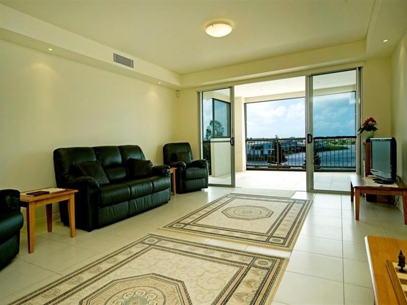 8317 Magnolia Drive, Hope Island QLD 4212