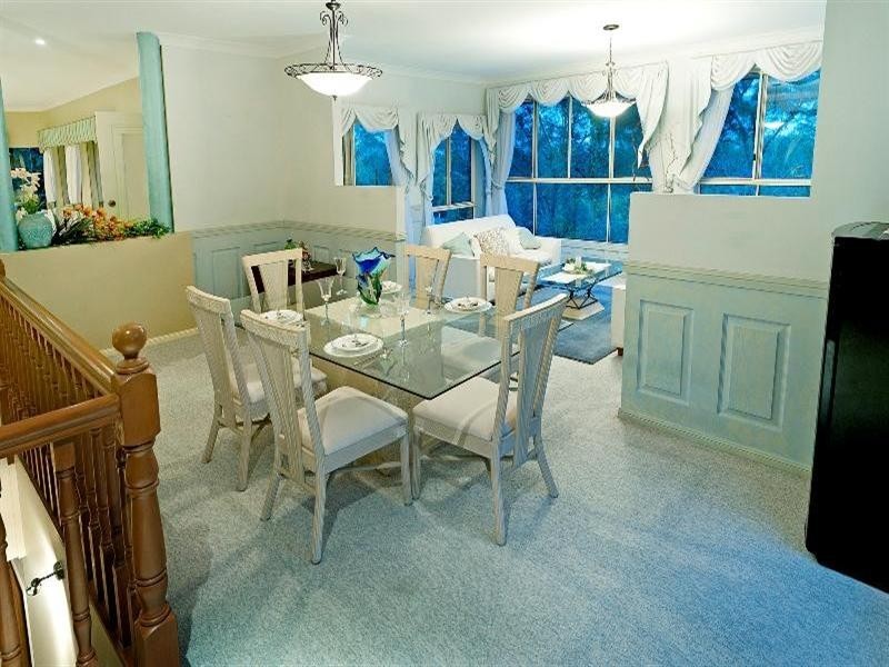 16 Derwent Avenue, Helensvale QLD 4212