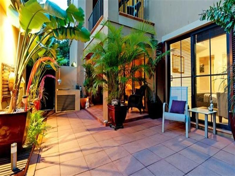 3266 The Palladian Drive, Hope Island QLD 4212