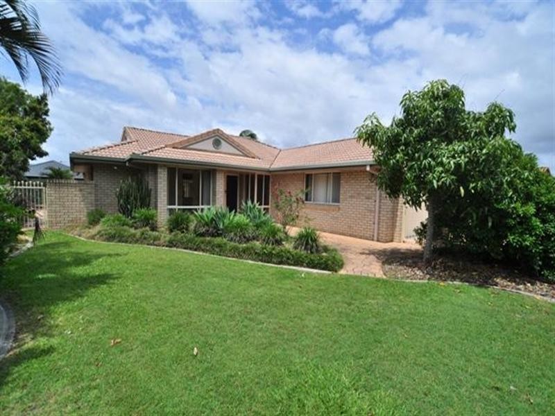 110 Monterey Keys Drive, Helensvale QLD 4212