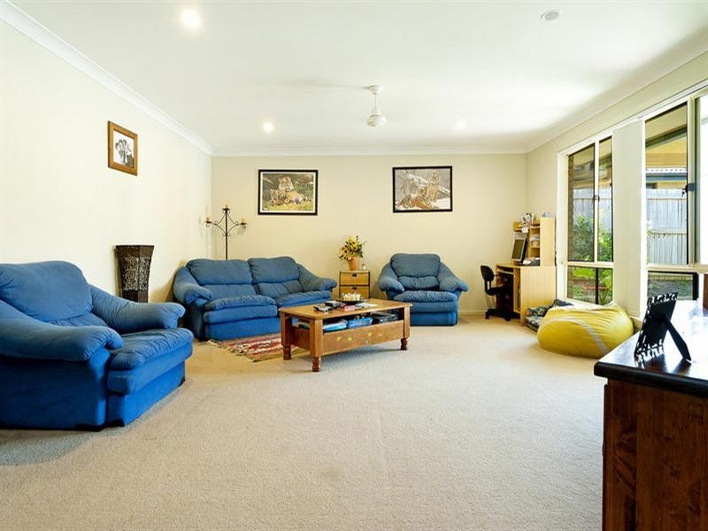 6 Worth Court, Upper Coomera QLD 4209
