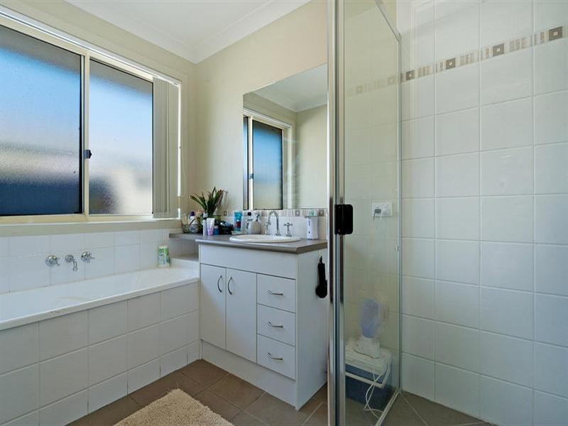 6 Worth Court, Upper Coomera QLD 4209