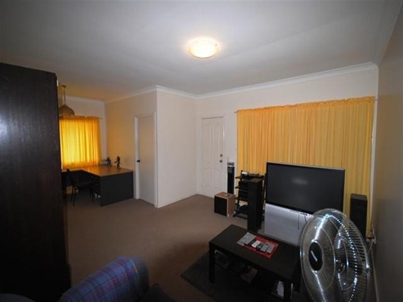 225 Discovery Drive, Helensvale QLD 4212