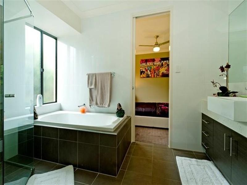 2840 Wylarah Way, Hope Island QLD 4212