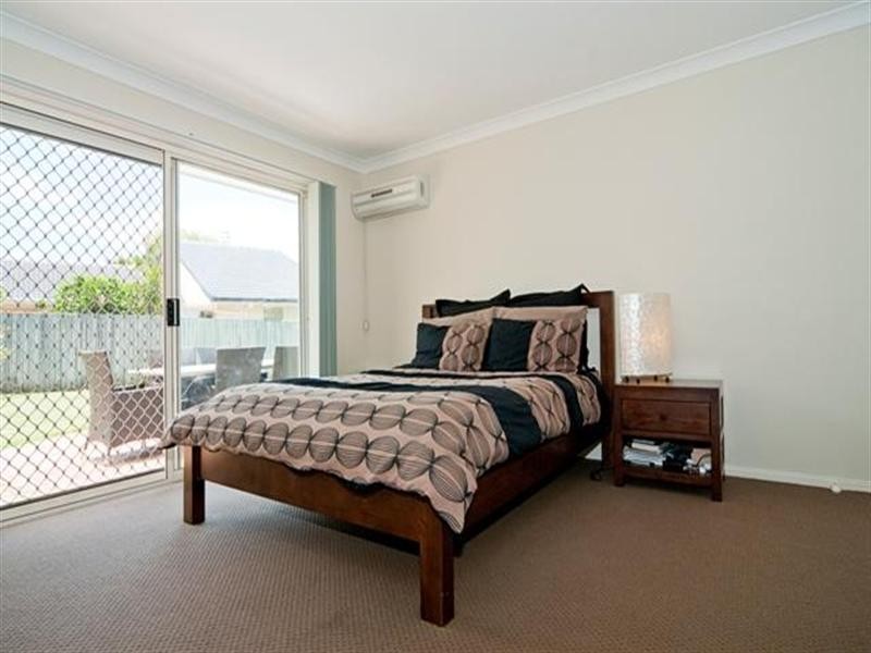 137 Monterey Keys Drive, Helensvale QLD 4212