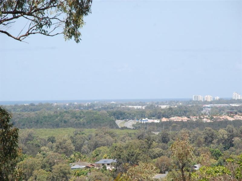 71 Highvale Drive, Helensvale QLD 4212