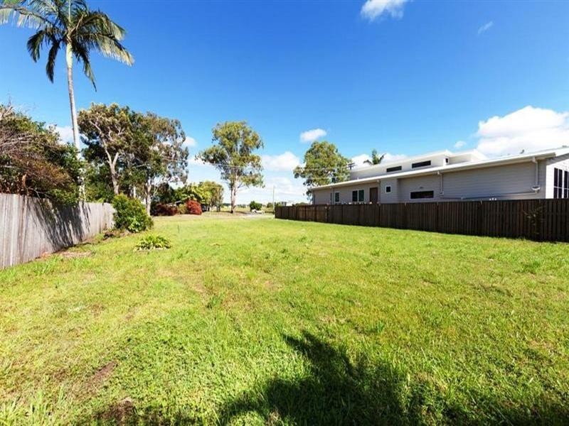 18 Crescent Avenue, Hope Island QLD 4212