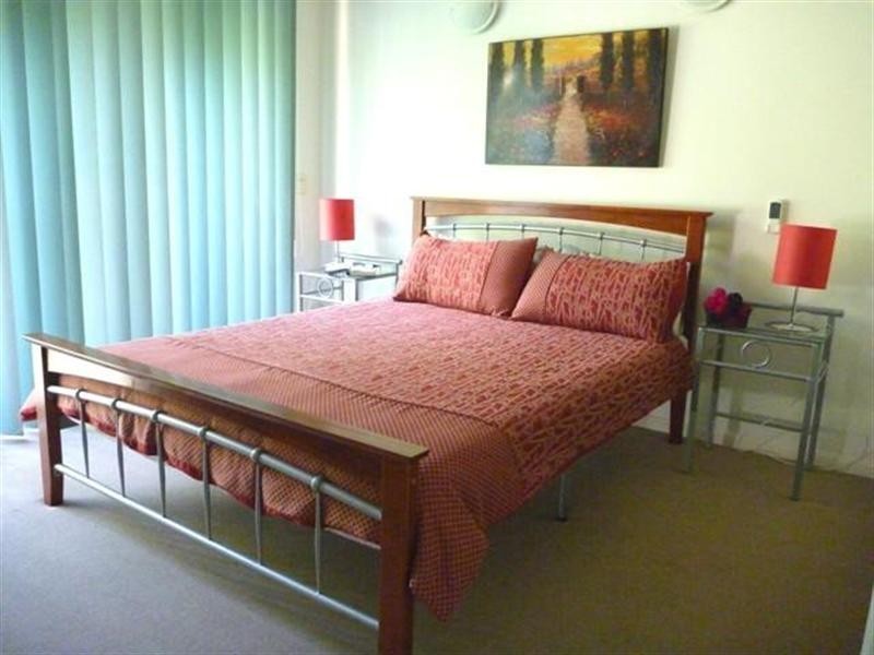 124/19 Santa Barbara Road, Hope Island QLD 4212