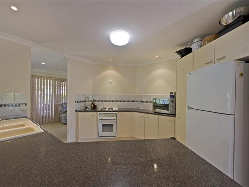 4 Westpark Court, Helensvale QLD 4212