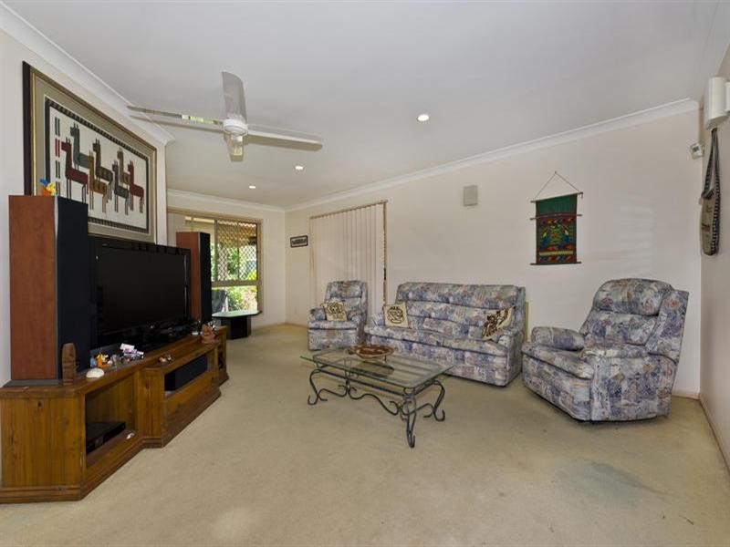 4 Westpark Court, Helensvale QLD 4212