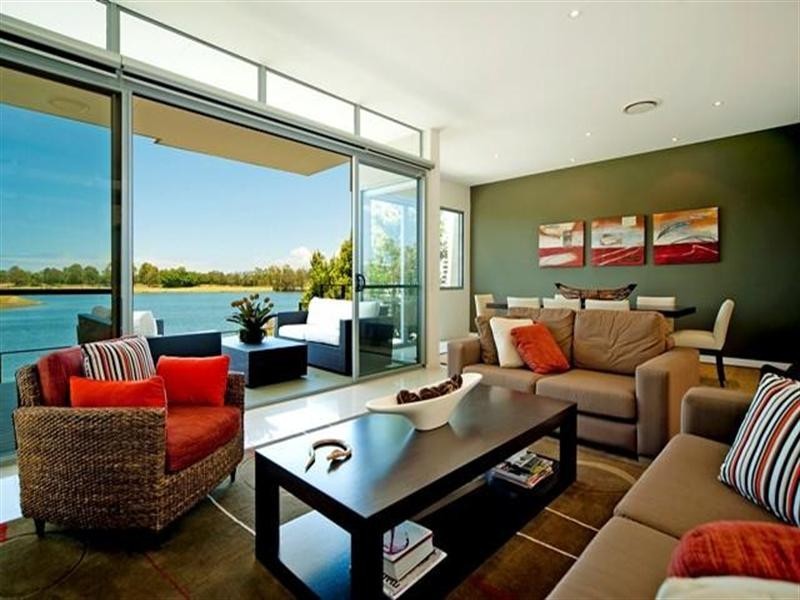 6067 Lugano Drive, Hope Island QLD 4212