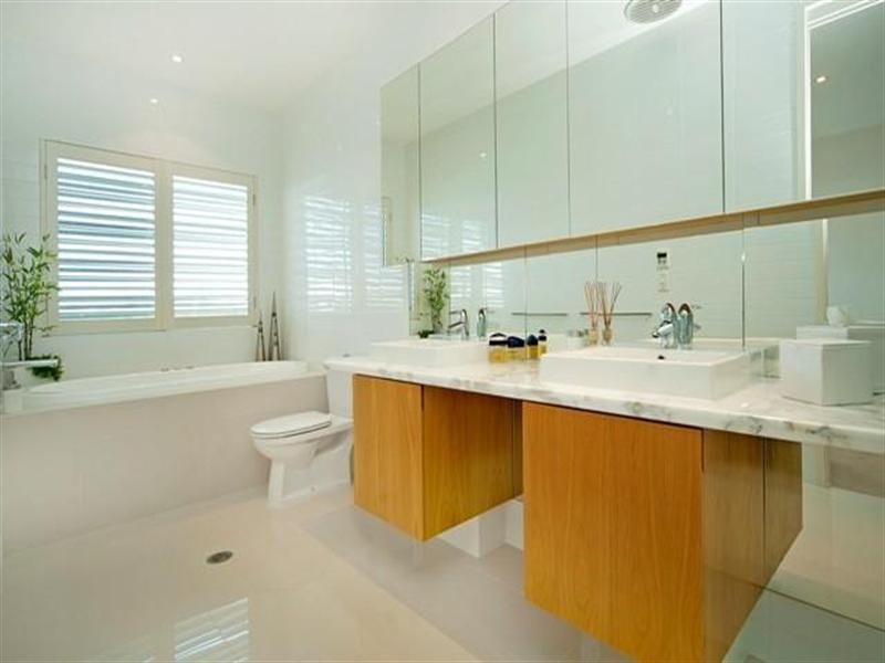 6067 Lugano Drive, Hope Island QLD 4212