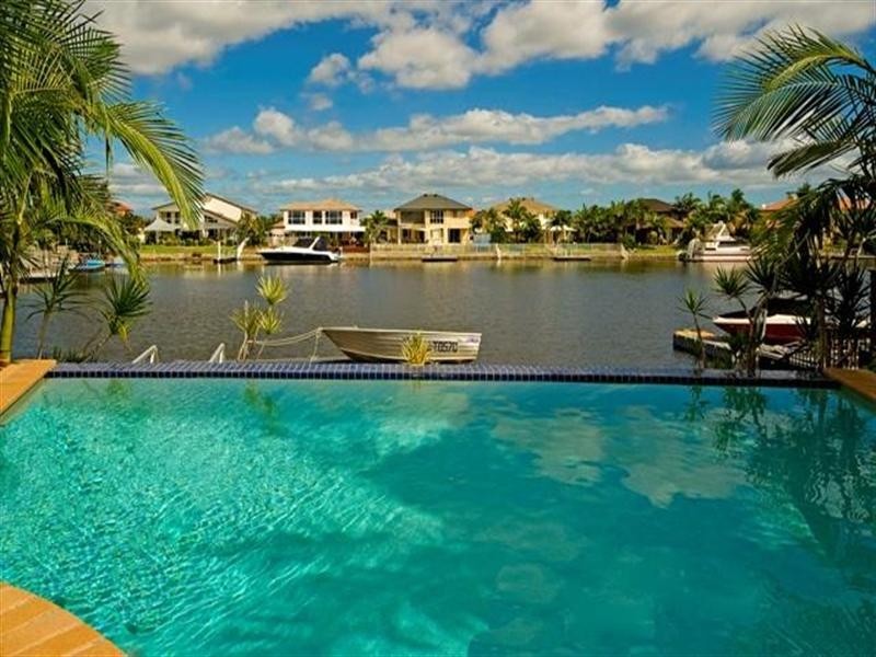 2 Champagne Boulevard, Helensvale QLD 4212