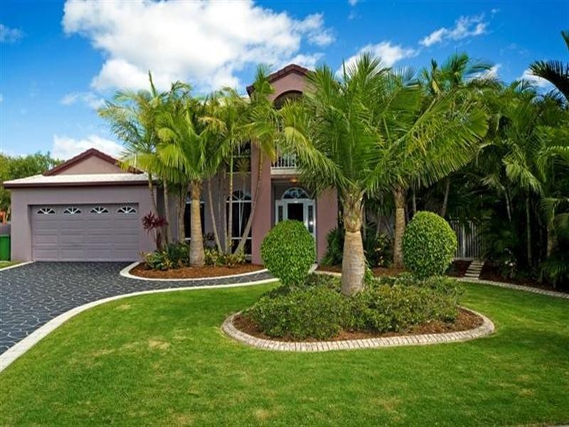 2 Champagne Boulevard, Helensvale QLD 4212