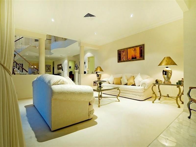 1061 Rosebank Way West, Rosebank Gardens, Hope Island QLD 4212