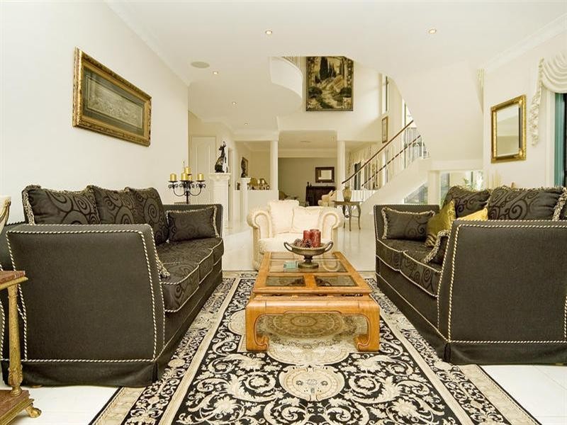 1061 Rosebank Way West, Rosebank Gardens, Hope Island QLD 4212