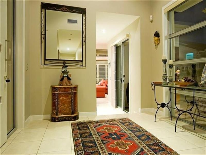 2823 Gracemere Circuit, Hope Island QLD 4212