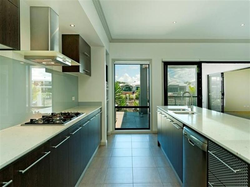 45 Southaven Drive, Helensvale QLD 4212