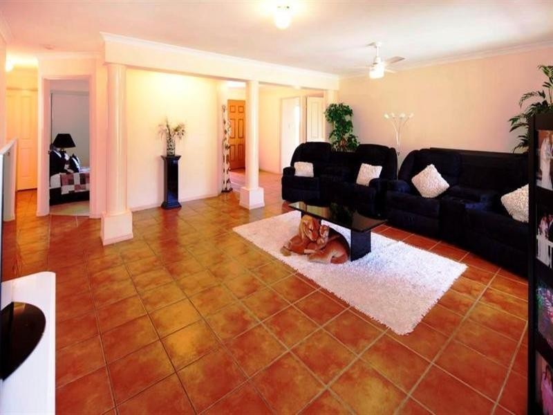 102 Santa Isobel Boulevard, Pacific Pines QLD 4211