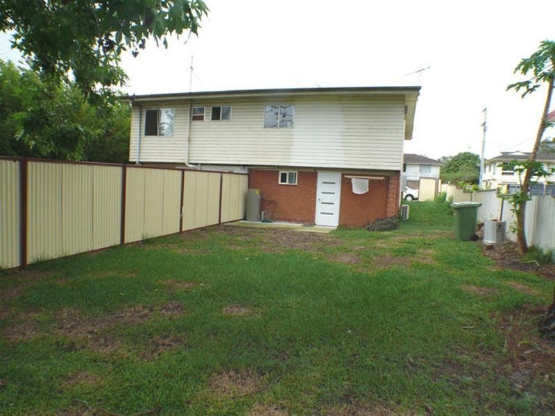 72 Ashton Street, Kingston QLD 4114