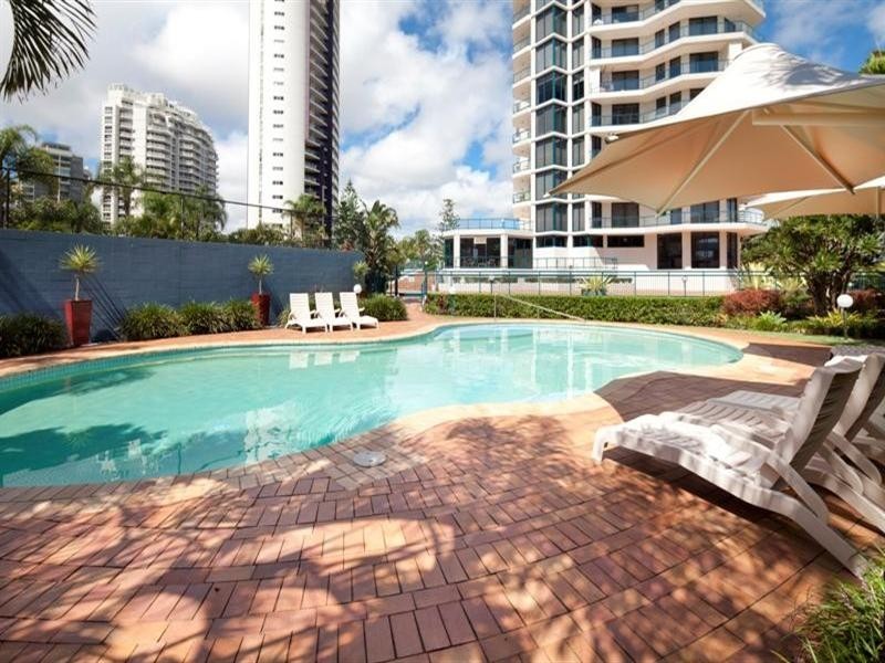 46 22 Montgomery Avenue, Main Beach QLD 4217