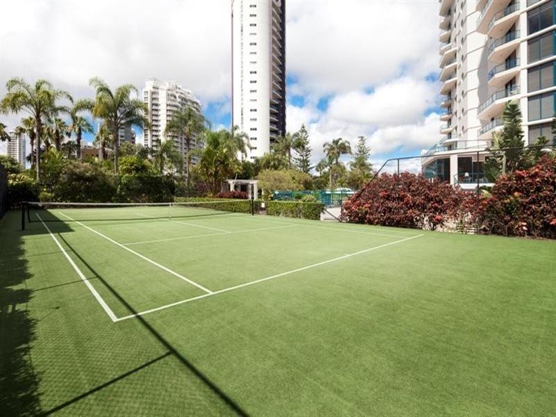 46 22 Montgomery Avenue, Main Beach QLD 4217