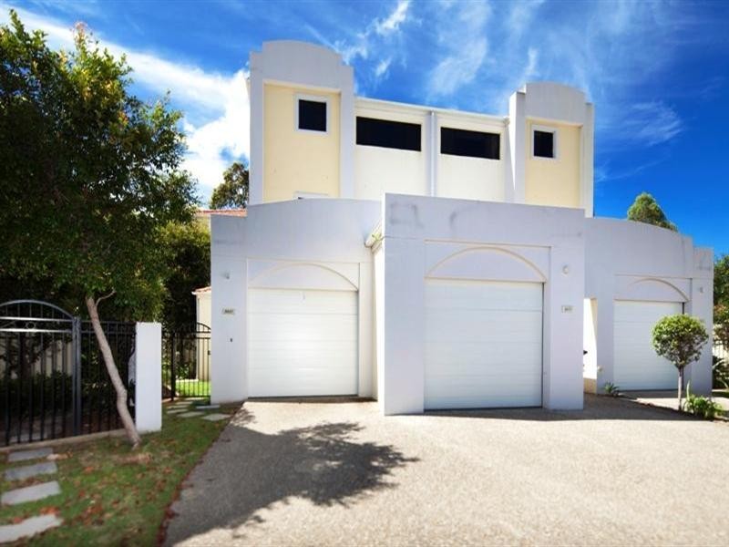 8849 Magnolia Drive, Hope Island QLD 4212