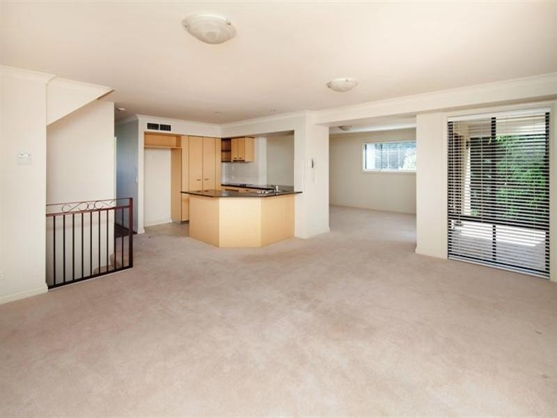 8849 Magnolia Drive, Hope Island QLD 4212