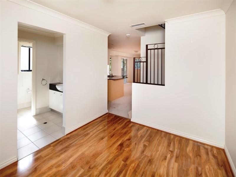 8849 Magnolia Drive, Hope Island QLD 4212