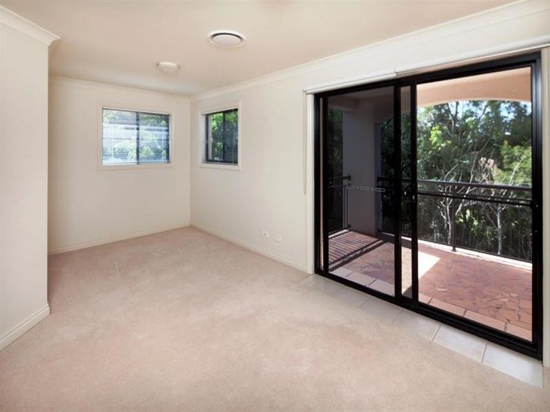 8849 Magnolia Drive, Hope Island QLD 4212