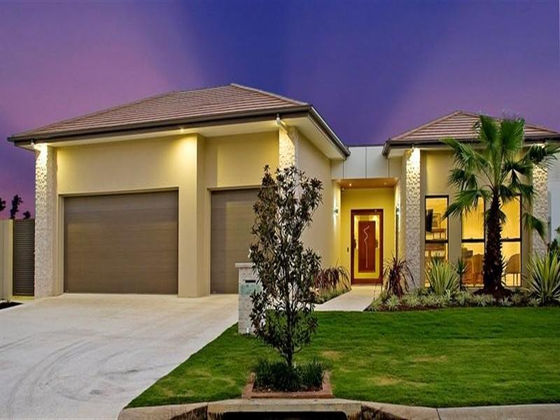 2231 Glengallon Way, Hope Island QLD 4212