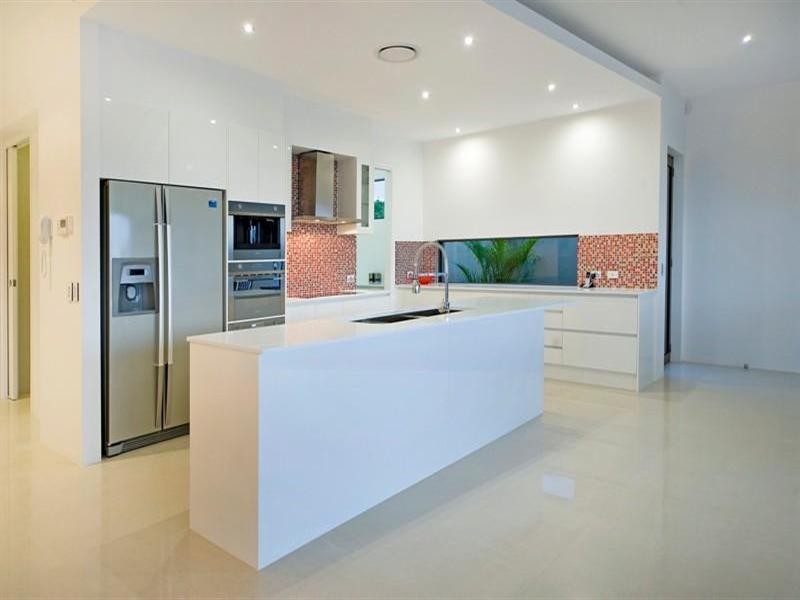 2231 Glengallon Way, Hope Island QLD 4212