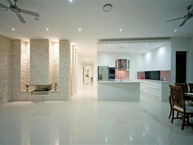 2231 Glengallon Way, Hope Island QLD 4212